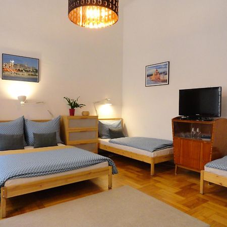Astoria Center 8 Apartamento Budapeste Exterior foto